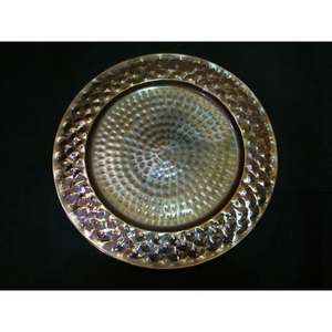 Assiettes de présentation antiques en métal d'inspiration victorienne avec un savoir-faire haut de gamme et des gravures florales complexes pour des événements élégants - Product Image 2