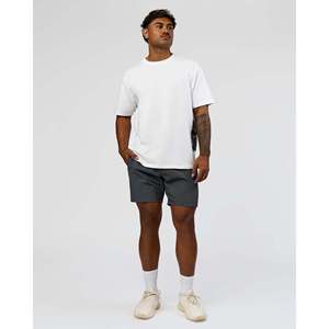 เสื้อยืดโอเวอร์ไซส์เนื้อหนัก พิมพ์ลายซิลค์สกรีน สีขาว-ดำ - Product Image 5