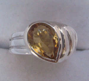แหวนคริสตัลซิทรินธรรมชาติสำหรับผู้หญิงจาก Shah Gems เงินแท้ 925 - Product Image 1