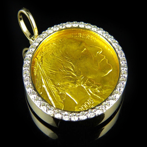 Pendentif Hip Hop de Luxe en Argent Sterling Plaqué Or avec Moissanite Ronde et Diamants Sertis pour Hommes et Femmes – Idéal pour les Fêtes - Product Image 1