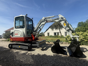 Mini-excavatrice sur chenilles Takeuchi TB225 blanche, capacité de la benne 0,11 m³, composant moteur essentiel, occasion, bon état - Product Image 4