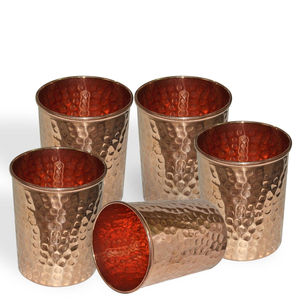 Gobelet à boire en cuivre adapté aux rituels d'hydratation ayurvédiques et aux systèmes traditionnels écologiques de stockage d'eau - Product Image 3