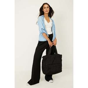 Pantalones Texturizados - Product Image 4