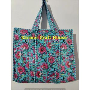 Bolso Tote Acolchado Multicolor, Resistente al Agua, con Forro de Algodón, Cierre de Cremallera Hecho a Mano, para Todas las Temporadas - Product Image 5