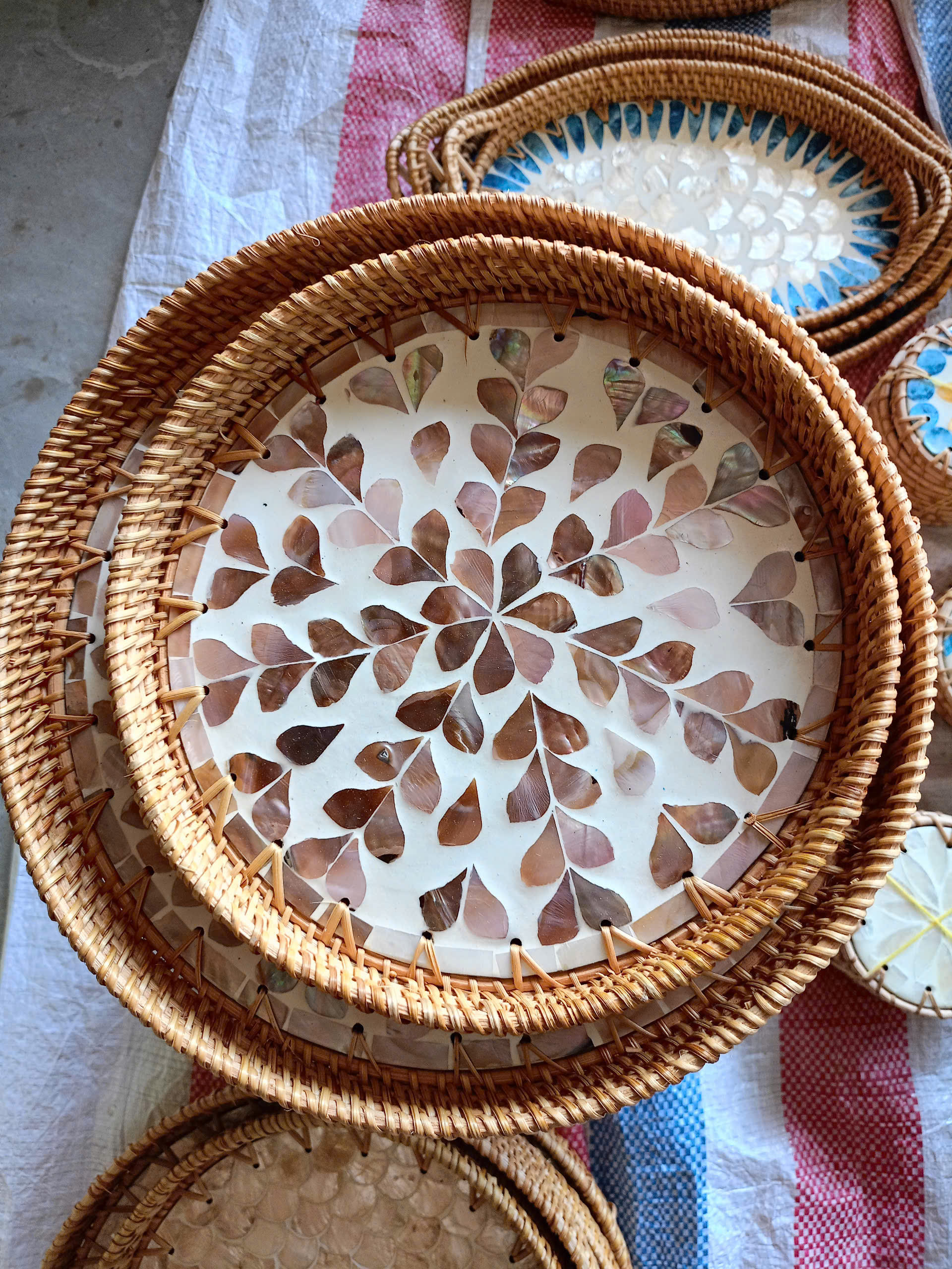 สีน้ำตาล