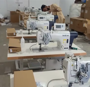 Machine à coudre entièrement automatique sans huile pour la création de motifs DIY, tête rotative à 360°, construction en acier, poignée en plastique, garantie 3 ans - Product Image 6