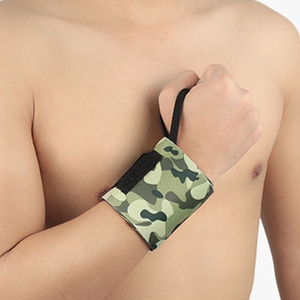 สายรัดข้อมือสำหรับผู้ชายฟิตเนสแบบกำหนดเองได้สายรัดรัดข้อมือสำหรับผู้ชายที่มีเบาะยกน้ำหนักที่เป็นที่ต้องการสูง - Product Image 4