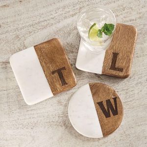 Juego de 4 posavasos de resina de madera de 4 "* 4" de estilo americano sostenible, alfombrillas de alta calidad para mesas modernas para el hogar o el hotel - Product Image 3