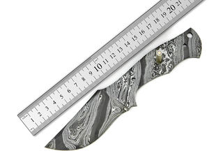 Kit de cuchillos de caza de acero de Damasco hechos a mano, Funda de cuero, mango de madera, cuchillo de bolsillo OEM personalizable para uso industrial al aire libre - Product Image 6