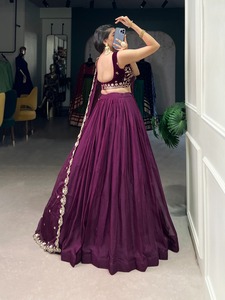 Nouveau beau Lehenga Choli Organza séquence de fil de mariée travail brodé semi cousu avec tissu de travail Dupatta - Product Image 4