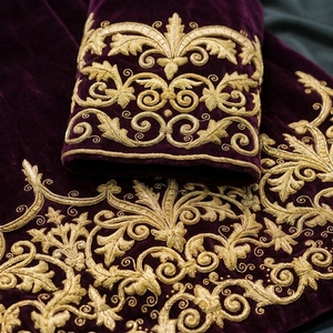 Túnica de terciopelo bordada a mano con hilo de oro, lujosa vestimenta clerical, abrigo ceremonial real para uso eclesiástico - Product Image 6