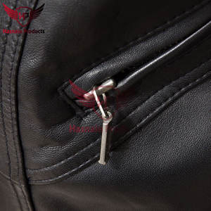 Chaqueta Bomber de cuero para hombre personalizada de calidad superior en negro clásico-Prendas de abrigo elegantes hechas a mano para fashion-forward - Product Image 4