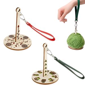 Soporte Moderno para Hilos de Muñeca con Mecanismo Giratorio Avanzado, Dispensador de Hilo para Tejer y Ganchillo 2026 - Product Image 3