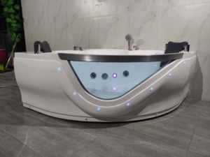 Baignoire balnéo d'angle triangulaire de luxe pour 2 personnes, baignoire spa avec fenêtre en verre pour le développement <span class=keywords><strong>immobilier</strong></span> et les projets d'appartements de luxe - Product Image 5