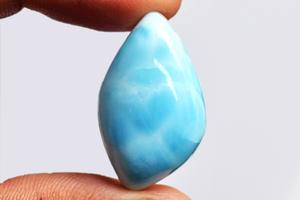 Larimar Azul del Mar Caribe, Natural, Hecho a Mano, <span class=keywords><strong>31</strong></span> CTW, Tamaño 26x16x9 MM, Colgante Natural de República Dominicana, Forma de Pera, para Joyería - Product Image 3