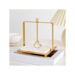 Porte-serviettes en métal classique Design artistique fait main rustique durable parfait pour le café, le restaurant et les espaces de restauration en plein air - Product Image 1