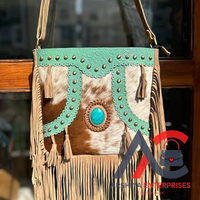 Sac à bandoulière en cuir de fourrure de style occidental unique pour femmes sac latéral de style vintage en cuir de fourrure usiné de couleur en relief