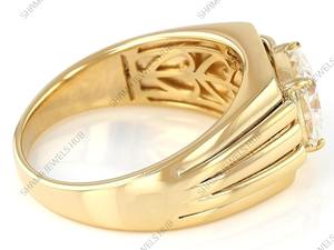 Anillo de Boda Único para Hombre, en Plata 925 Chapada en Oro, con Moissanita de Corte Cojín y Engaste de Garras - Product Image 3