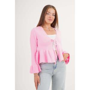 Cárdigan Rosa al por Mayor para Mujer con Detalle de Volantes y Lazo Frontal - Product Image 2