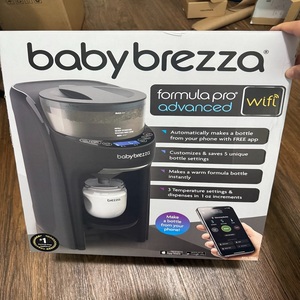 Distributeur de lait infantile de qualité supérieure, nouveau, Baby Brezzas Formula Pro Advanced, boîte neuve scellée - Product Image 1