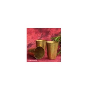 Vaso de latón moderno único precio al por mayor para el hogar Bar vino uso hecho a mano fabricante vino beber vidrio gran oferta - Product Image 5