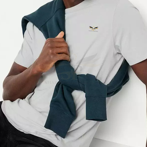 เสื้อถักทรงโค้งสำหรับผู้ชายเสื้อผ้าแนวสตรีททำจากผ้าฝ้ายและโพลีเอสเตอร์สำหรับสวมใส่ลำลอง - Product Image 3