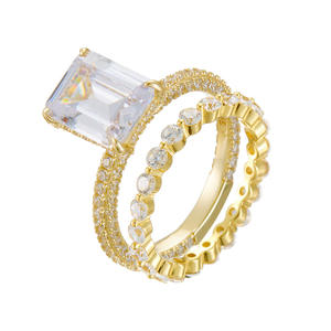 Bague de fiançailles en argent 925 plaqué or avec zircon taille émeraude en gros - Product Image 4