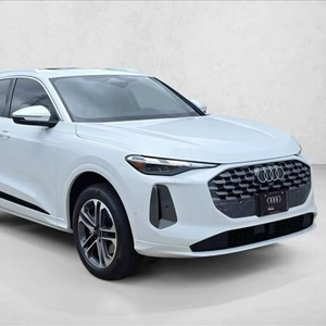 รถยนต์มือสอง Audi Q5 Premium 4 ประตู SUV ขับเคลื่อน 4 ล้อ ปี 2025 สภาพดี - Product Image 1