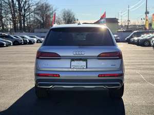 Audi Q7 Quattro Premium Plus 55 TFSI 2022, un SUV Impresionante - Product Image 5