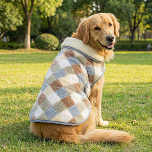 Chaqueta de Invierno Suave y Cómoda para Mascotas, Abrigo de Perro de Lana a Cuadros, Acolchado Cálido, Tejido Resistente, para Uso Diario en Exteriores con Clima Frío - Product Image 2