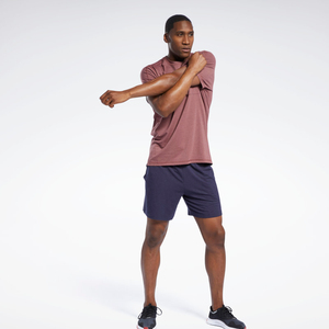 Camiseta holgada de algodón para un aspecto elegante: un ajuste relajado y moderno que ofrece comodidad, perfecta para días activos y ropa informal - Product Image 2