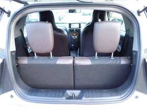 2010 pour IQ 100G, cuir, conduite à gauche, norme Euro V, plus de 100 000 miles - Product Image 3