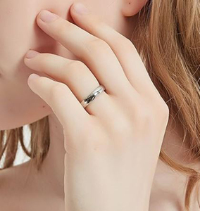 Fabricante de joyería personalizada simple 925 anillo de banda hecho a mano de plata esterlina joyería al por mayor para mujeres y niñas - Product Image 4