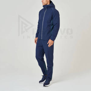 Conjuntos Deportivos de Dos Piezas para Hombre, Cortavientos Grueso, Ecológico, Color Gris Liso, para Entrenamiento al Aire Libre, Hecho en Pakistán - Product Image 1