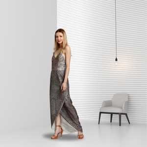 Robe de soirée maxi de luxe haut de gamme, ornée de perles métalliques, très vendue, de créateur, pour soirée, sans manches, col en V, inspirée des robes de mariée - Product Image 2