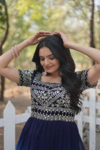 Boutique India El último vestido tradicional exclusivo Más vendido en alta demanda Ropa de fiesta étnica comprada con frecuencia Ropa de novia - Product Image 5