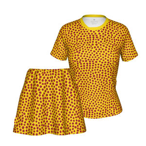 Ropa deportiva de tenis para mujer personalizada Faldas de tenis de alto rendimiento Vestido Nuevo estilo Jersey y falda con características de alta visibilidad - Product Image 1