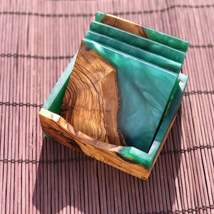 Ensemble de sous-verres carrés en noyer, finition brillante de luxe, écologiques, durables, très demandés, pour la décoration de table à prix abordable - Product Image 1