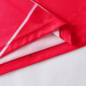 Camisetas deportivas profesionales de ajuste flexible diseñadas para un movimiento fluido y un rendimiento cómodo y seguro - Product Image 6