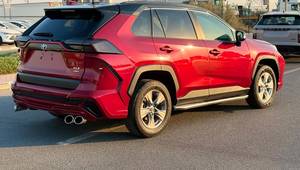 Toyota RAV4 XLE AWD SUV 2025 Usata, Benzina, Automatica, Guida a Sinistra, Euro VI, Fari LED, 5 Posti |   Pronto per l'esportazione - Product Image 6