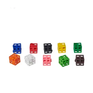 Multi-Sided Linking Cubes