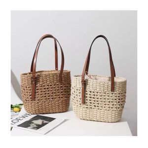 2024 ขายร้อนกระเป๋าถือทอหญ้าทะเลลด 40% สําหรับกิจกรรมกลางแจ้งราคาขายส่งที่ดีที่สุดจากผู้ผลิตเวียดนาม - Product Image 3