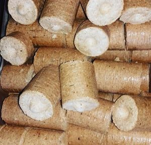 Granulés de bois de qualité supérieure en sacs de 15 kg : Bûches de sapin, de pin et de hêtre - Product Image 4