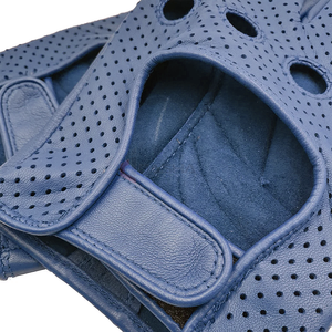 Venta al por mayor mujeres medio dedo guantes de cuero gimnasio entrenamiento ciclismo deportes al aire libre culturismo entrenamiento guantes de agarre - Product Image 2