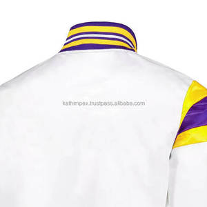 เสื้อแจ็คเก็ตบอมเบอร์ผ้าซาตินทำมือพร้อมส่ง ปิดด้วยกระดุมแบบสแนป ปลายแขนเสื้อแบบริบ มีกระเป๋าข้าง ทรงยูนิเซ็กซ์ แห้งเร็วและกันน้ำ สำหรับผู้ชาย - Product Image 5