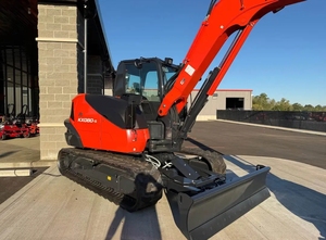 Mini-excavatrice compacte Kubota KX040-5 à prix abordable avec moteur diesel performant, force de creusement élevée et utilisation facile - Product Image 4