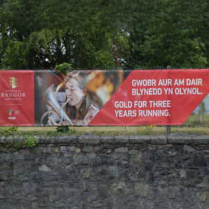 Spanduk Gantung Jaring Polyester, Pembungkus Bangunan, Iklan, Ukuran Kustom, Cetak Digital, Promosi - Product Image 2