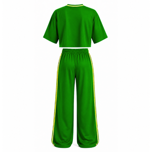 Conjunto Deportivo Transpirable Personalizado de la Hermandad Chi Eta Phi con Logotipo Sublimado en la Parte Delantera, Verde y Amarillo, Manga Corta para Mujer - Product Image 3
