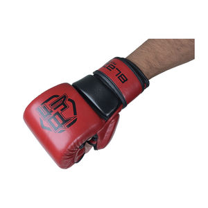 Guantes de MMA SPARRING con logotipo personalizado Guantes de entrenamiento de gimnasio de cuero sintético blanco y negro para artes marciales de combate y boxeo - Product Image 6