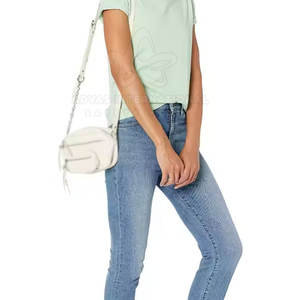 Camisetas Lisas de Color Sólido para Mujer, Camisetas de Algodón para Mujer, Camisetas Holgadas de Talla Grande para Mujer, Ropa de Calle Transpirable, Camisetas de Talla Grande para Mujer - Product Image 5